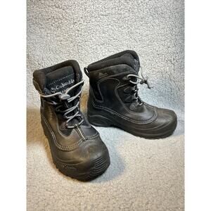 Columbia 200 Grams Bugaboot BY1287-010 Omni-Heat Waterproof Size 4 Kids Black